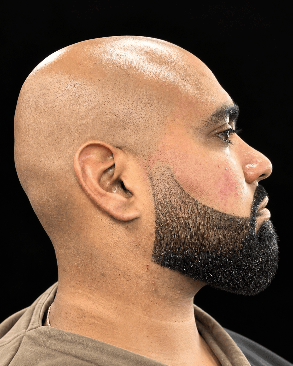 Sculpted full beard from Casper's portfolio